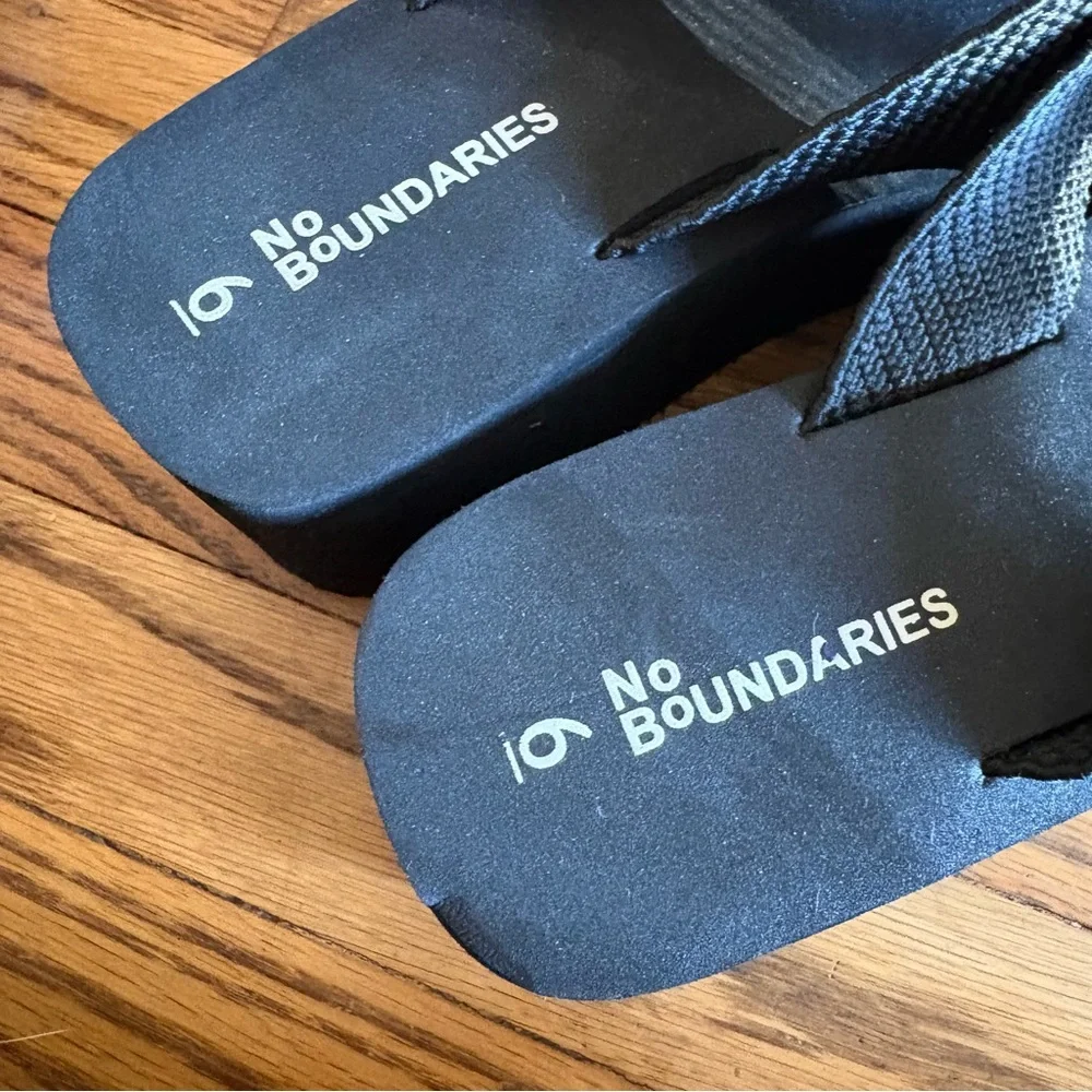 No Boundaries Black Platform Sandals. SB3